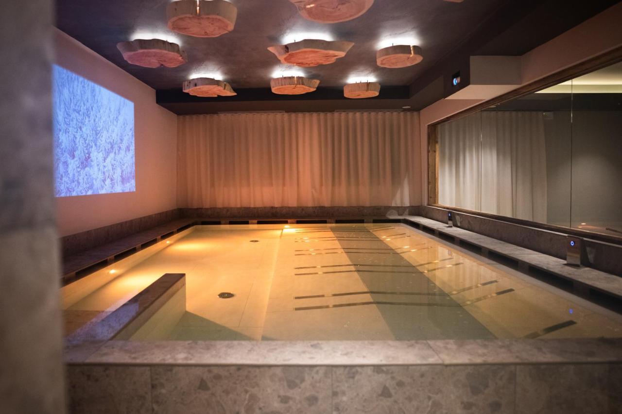 מואנה Hotel Zirmes מראה חיצוני תמונה