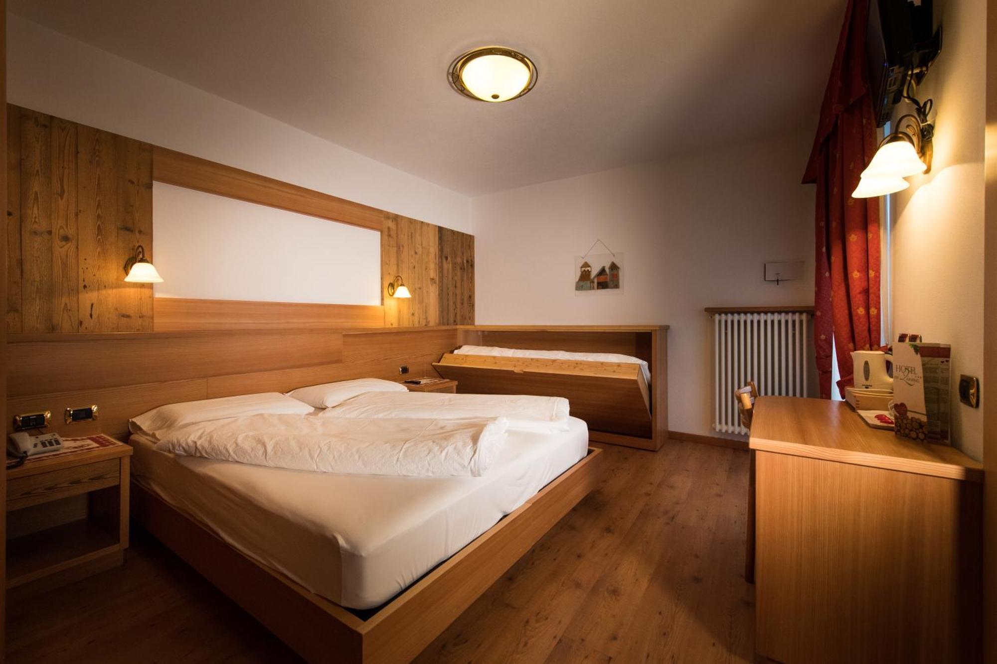 מואנה Hotel Zirmes מראה חיצוני תמונה